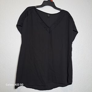 SHEIN Elegant Black V-Neck Blouse